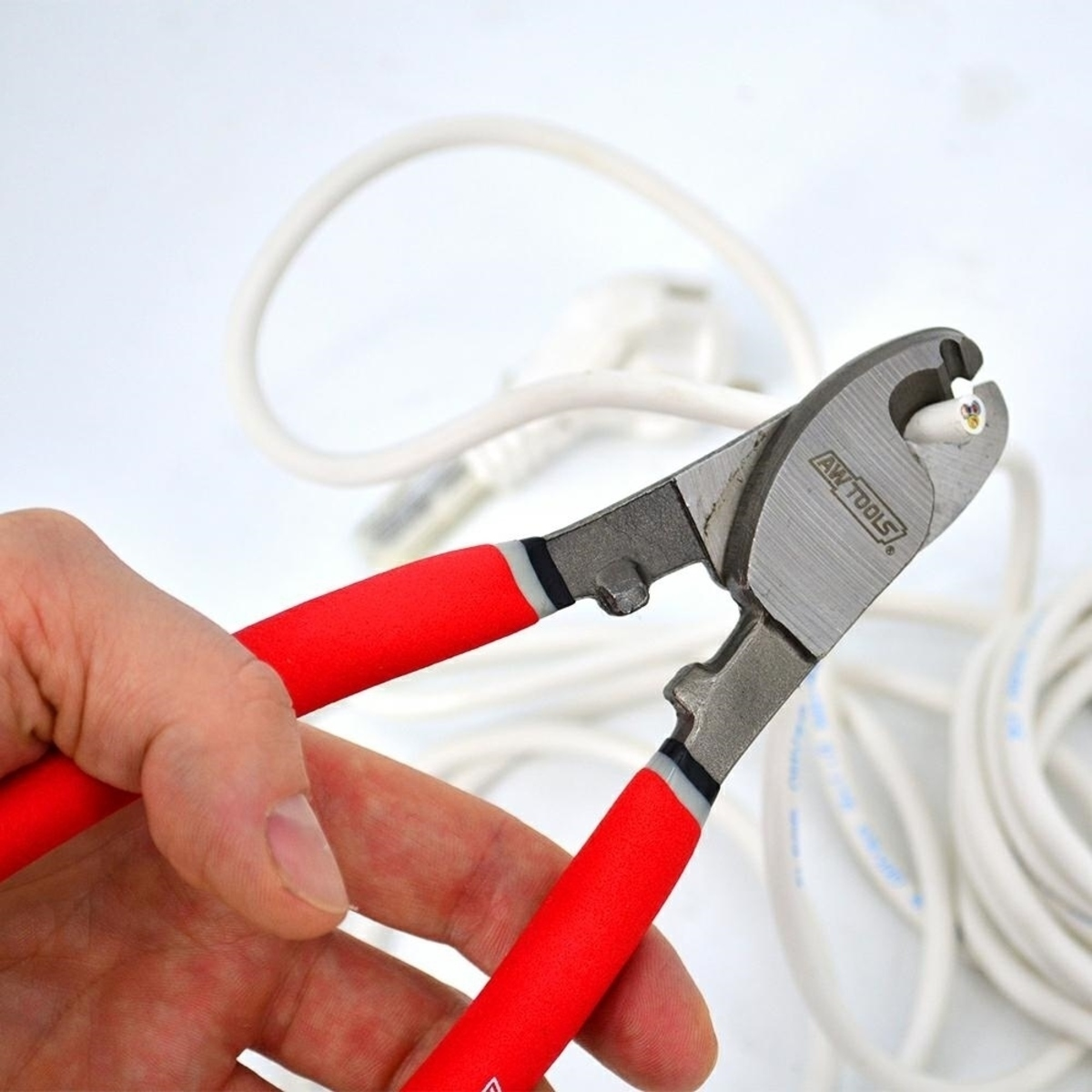 Cleste de taiat cabluri electrice 250mm AW Tools AW22102 Cleste de taiat cabluri electrice 250mm AW Tools AW22102