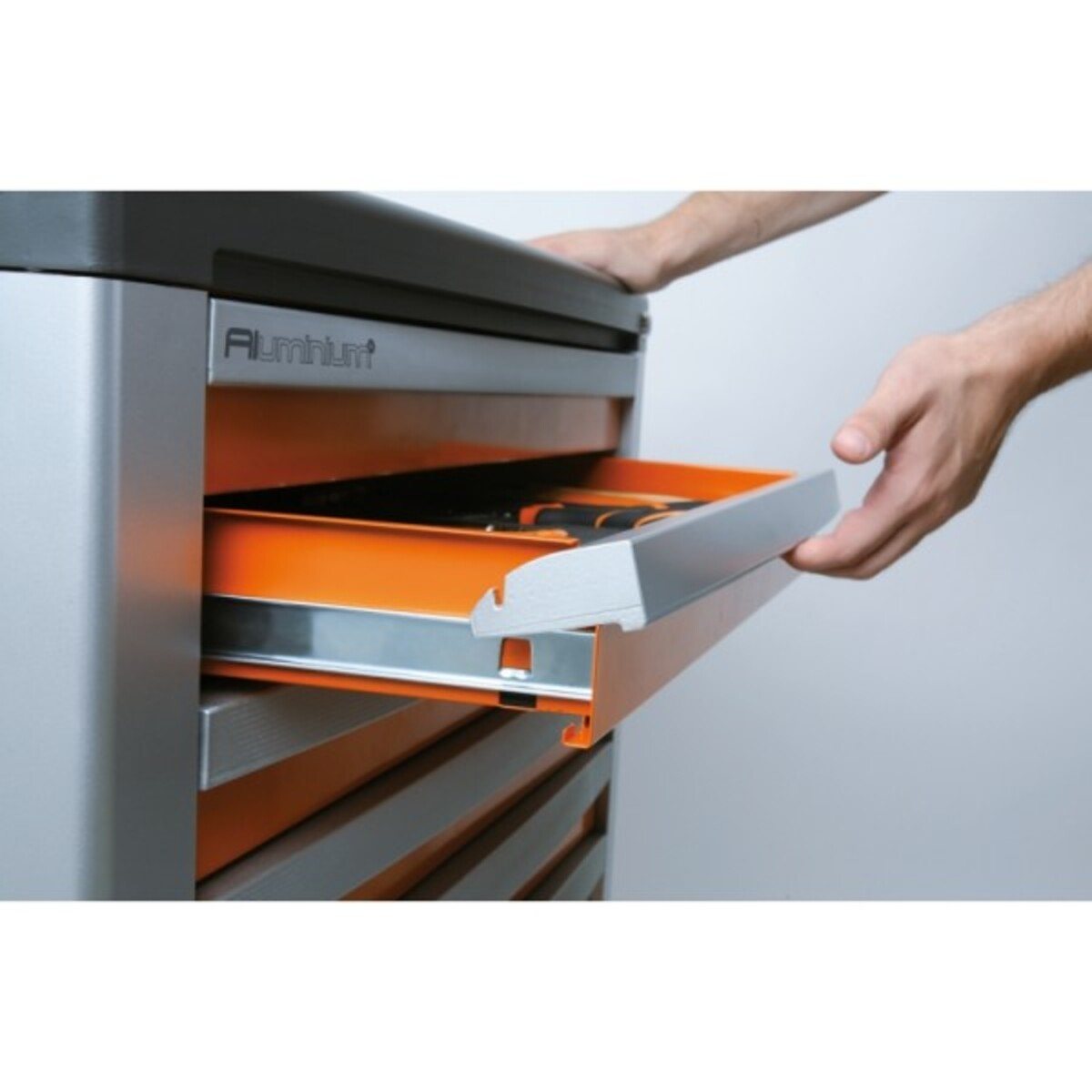 Dulap pentru scule cu 6 sertare din aluminiu Beta Tools C39/6 Orange Dulap pentru scule cu 6 sertare din aluminiu Beta Tools C39/6 Orange