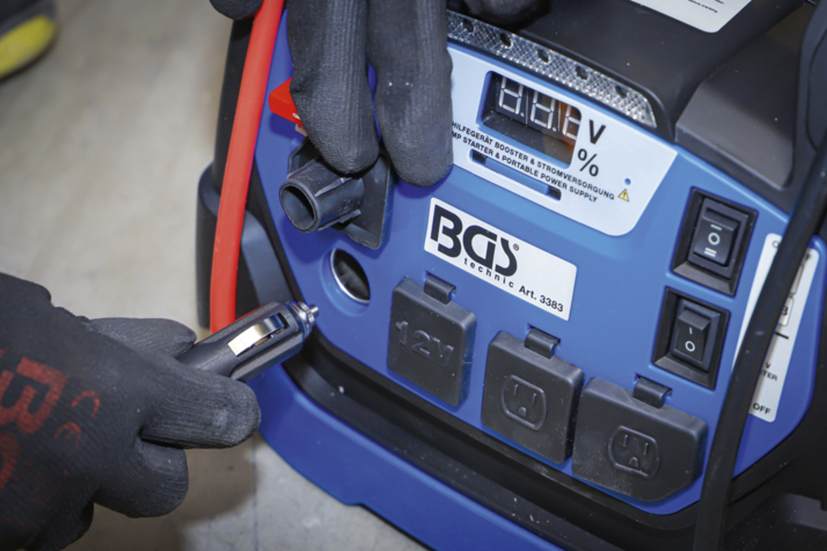 Robot/Incarcator de pornire multifunctional 5 in 1 18Ah BGS Technic 3383 Robot/Incarcator de pornire multifunctional 5 in 1 18Ah BGS Technic 3383