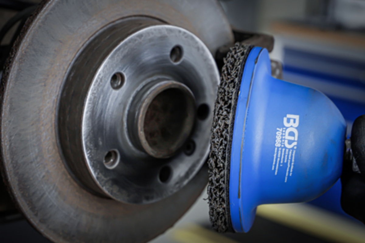 Slefuitor butuci roata din plastic cu diametru interior 90 mm BGS Technic 70968 Slefuitor butuci roata din plastic cu diametru interior 90 mm BGS Technic 70968