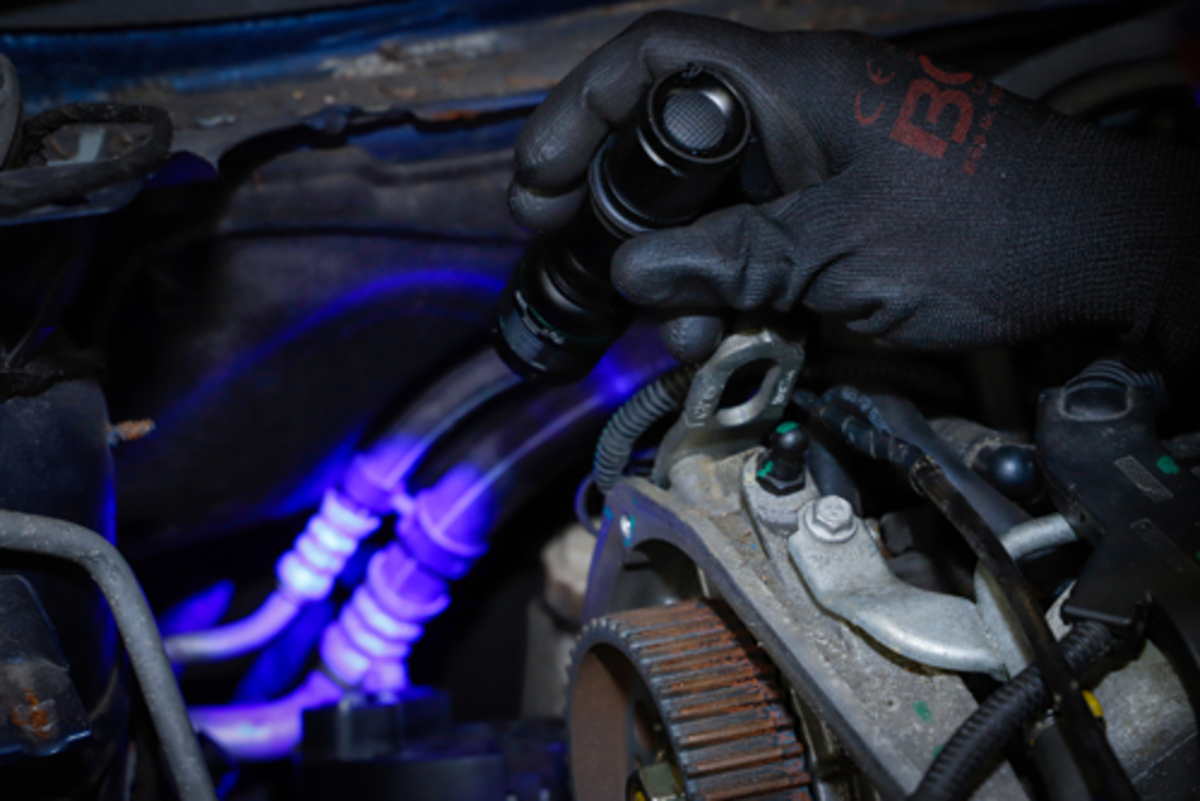 Kit pentru localizarea scurgerilor in sistemele de aer conditionat BGS Technic 3710