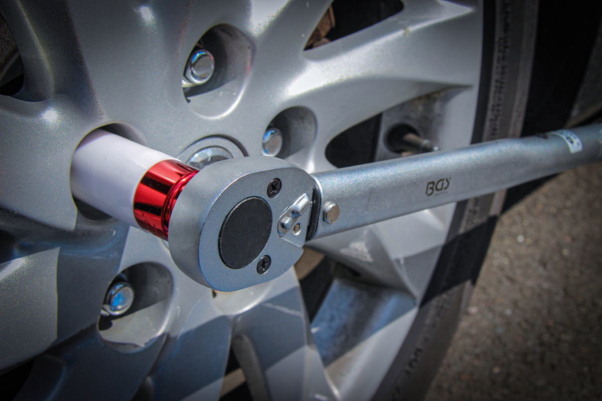 Trusa cu tubulare de impact extractoare suruburi rupte + tubulare cu protectie pentru jante 1/2" BGS Technic 74297 Trusa cu tubulare de impact extractoare suruburi rupte + tubulare cu protectie pentru jante 1/2" BGS Technic 74297