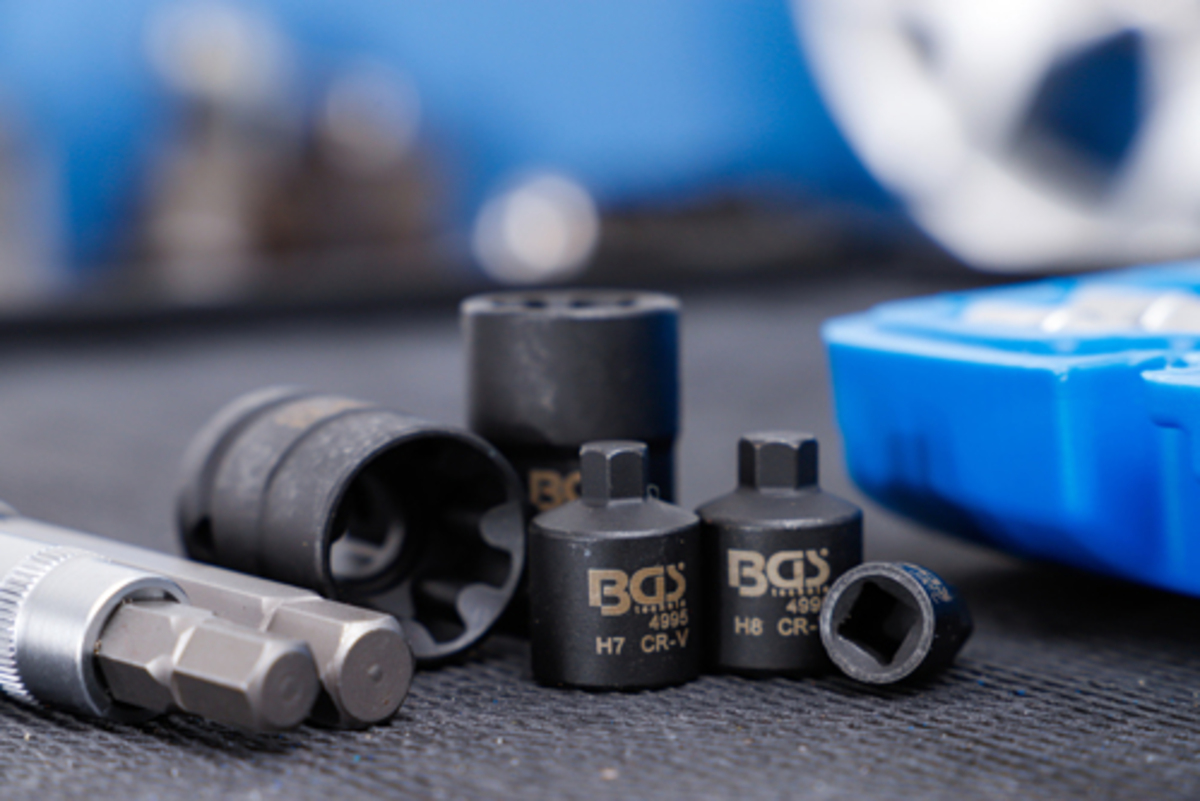 Set capete chei tubulare speciale pentru etriere frana 1/4" - 3/8" - 1/2" 11 piese BGS Technic 6697 Set capete chei tubulare speciale pentru etriere frana 1/4" - 3/8" - 1/2" 11 piese BGS Technic 6697