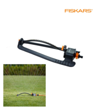 Aspersor oscilant cu baza metalica capacitate de irigare max.500mp FISKARS 1023660 Aspersor oscilant cu baza metalica capacitate de irigare max.500mp FISKARS 1023660
