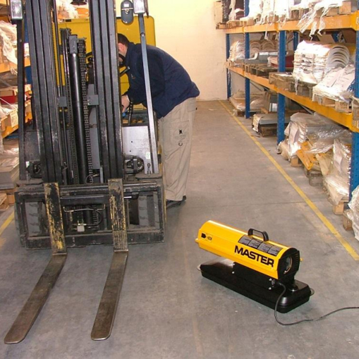 Incalzitor pe motorina cu ardere directa MASTER 220V B35CED