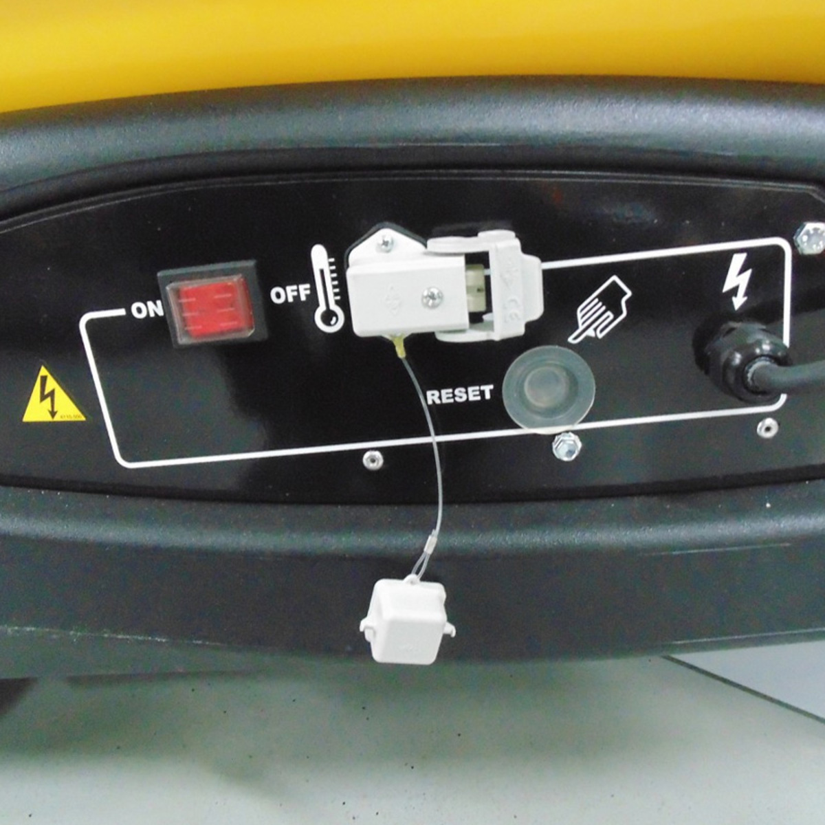 Incalzitor pe motorina cu ardere indirecta MASTER 220V BV110E