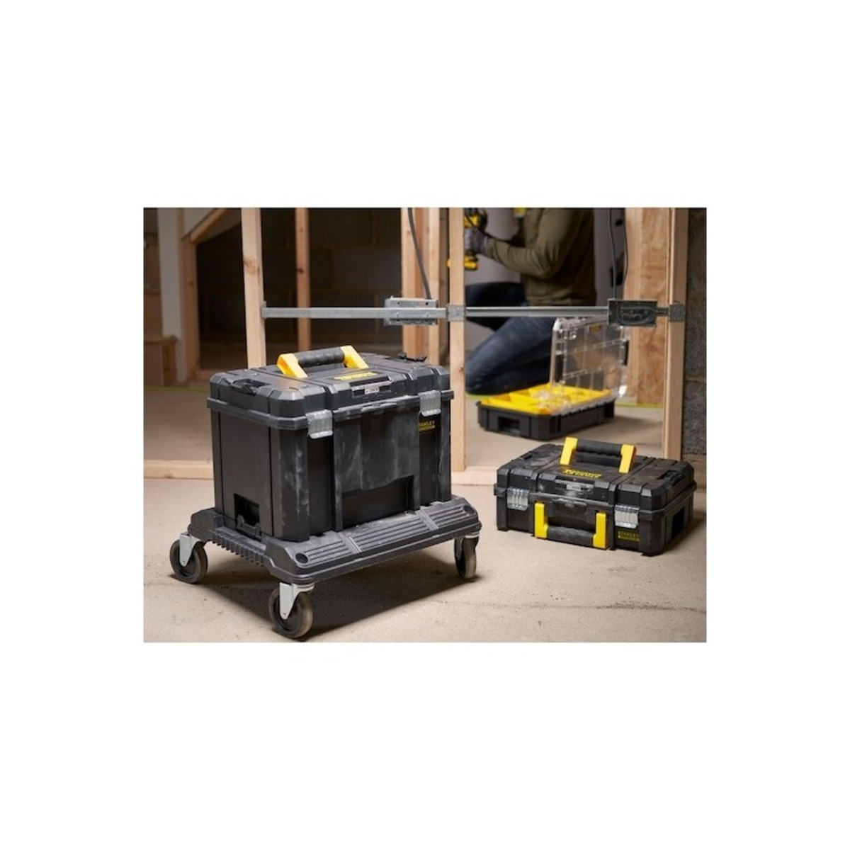 Valiza depozitare TSTAK VI 400 x 300 x 330mm FatMax Stanley FMST1-71971 Valiza depozitare TSTAK VI 400 x 300 x 330mm FatMax Stanley FMST1-71971