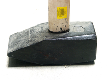 Ciocan de lacatus traditional german cu maner de lemn lung 10 Kg Ciocan de lacatus traditional german cu maner de lemn lung 10 Kg