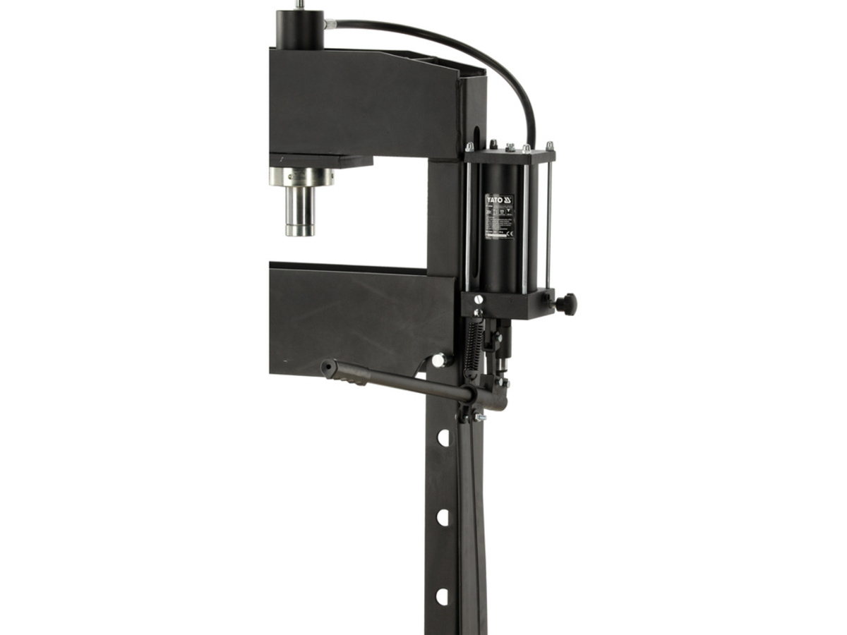 Presa hidraulica cu pompa pentru atelier 20 tone YATO YT-55584 Presa hidraulica cu pompa pentru atelier 20 tone YATO YT-55584